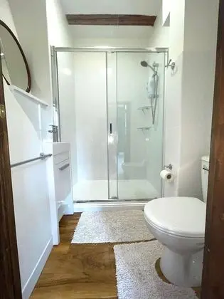 Deluxe Apart Daire, Banyolu/Duşlu (The Bright Suite)