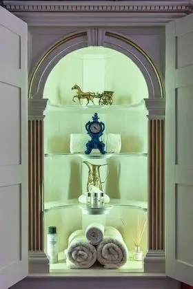Family Apart Daire, Özel Banyo, Avlu Manzaralı (The De Vere Suite)