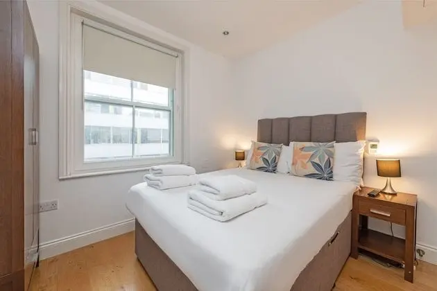 Lovely 3 bed at Evelyn Yard - EV03