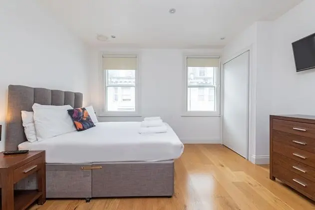 Lovely 3 bed at Evelyn Yard - EV03