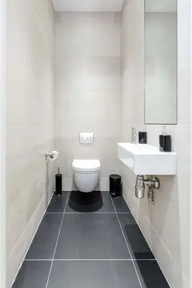 Chic 1 bed at Pear Place with balcony - PP04
