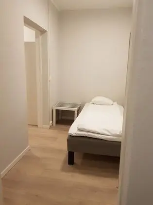 Tek Kişilik Oda, Ortak Banyo