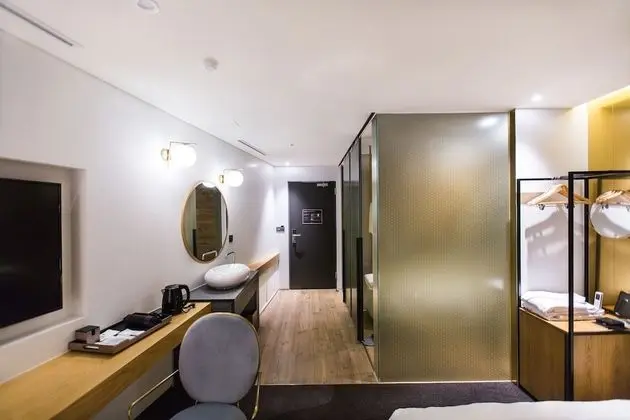 Standard Tek Büyük Yataklı Oda