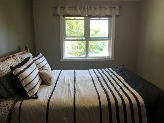 Deluxe Kır Evi, 4 Yatak Odası, Göl Manzaralı, Denize Sıfır