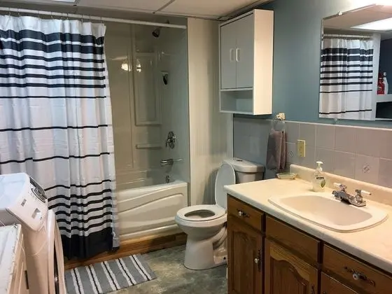 Deluxe Kır Evi, 4 Yatak Odası, Göl Manzaralı, Denize Sıfır