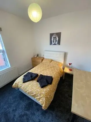 Ev