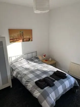 Ev
