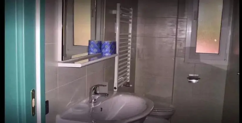 Classic Tek Kişilik Oda, 1 Tek Kişilik Yatak, Ortak Banyo, Avlu Manzaralı