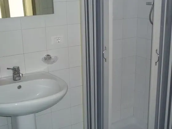 Comfort Tek Büyük Yataklı Oda, Banyolu/Duşlu