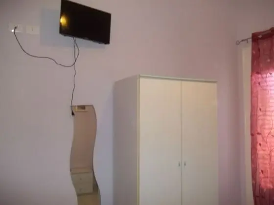 İki Ayrı Yataklı Oda, Ortak Banyo