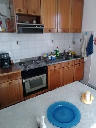 İki Ayrı Yataklı Oda, Ortak Banyo