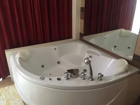 Jacuzzi