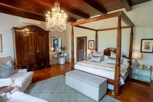 One Bedroom Suite