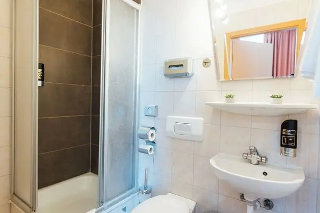 Standard Dört Kişilik Oda
