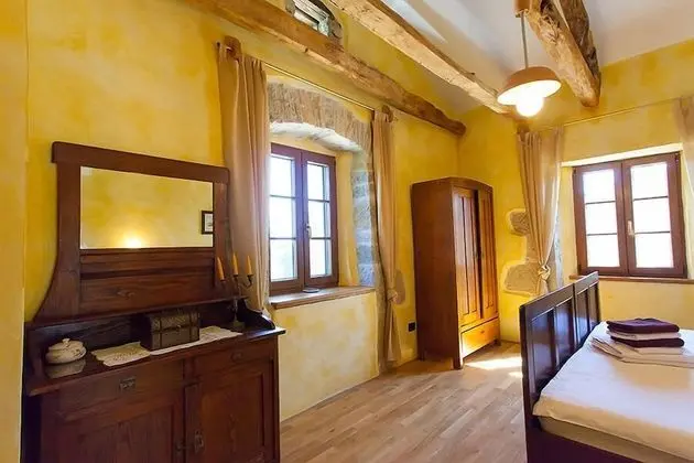 Ev (Stef - with pool - H(4))