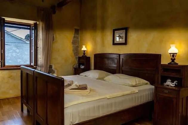 Ev (Stef - with pool - H(4))