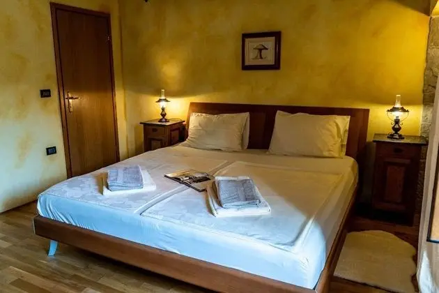 Ev (Stef - with pool - H(4))