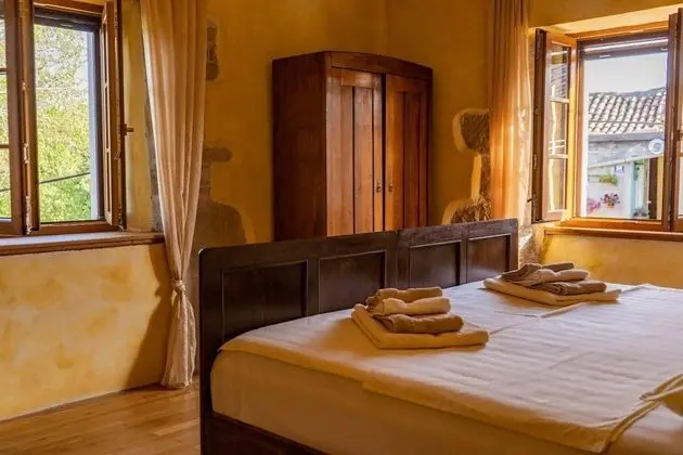 Ev (Stef - with pool - H(4))