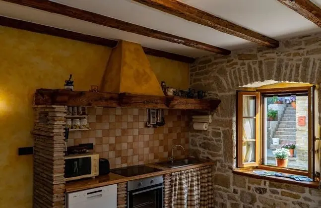 Ev (Stef - with pool - H(4))