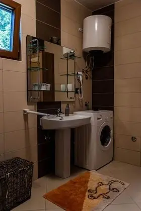 Ev (Stef - with pool - H(4))