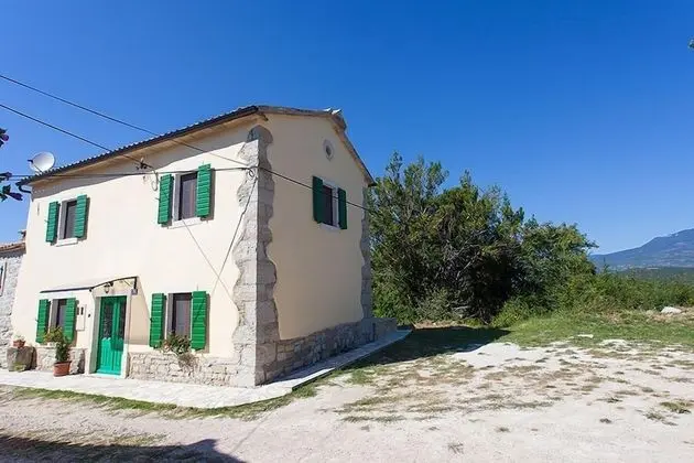 Ev (Stef - with pool - H(4))