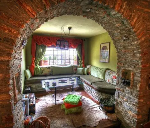 Traditional Apart Daire, 2 Yatak Odası, Şömine (Feggarolousti)