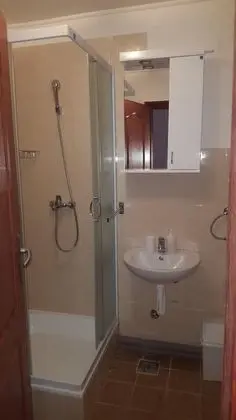 Tek Büyük Yataklı Oda, 1 En Büyük (King) Boy Yatak