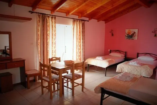 Standard Stüdyo (3 Adults)