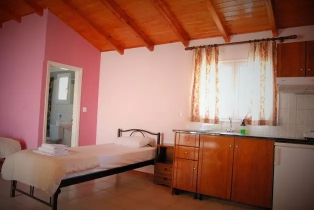 Standard Stüdyo (3 Adults)