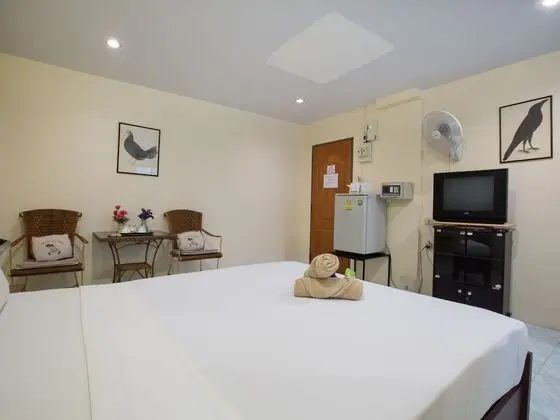 Large Room No Balcony