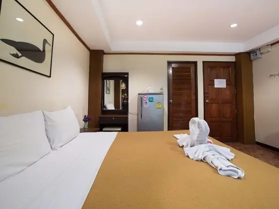 Large Room No Balcony