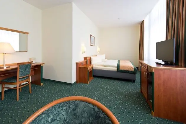 Junior Süit (Waterbed)