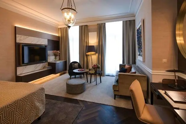 Deluxe Tek Büyük Yataklı Oda (Grand)