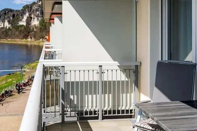 Superior Oda, Balkon