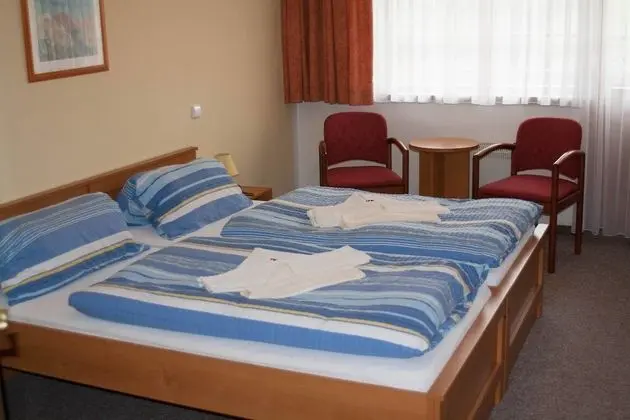 Standard Büyük Yataklı Tek Kişilik Oda