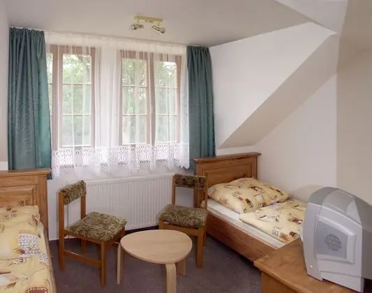 Standard Büyük Yataklı Tek Kişilik Oda