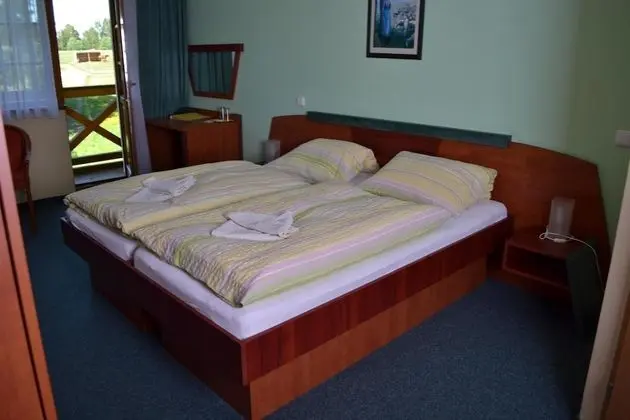 Standard Tek Büyük veya İki Ayrı Yataklı Oda