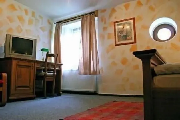 Standard Tek Büyük veya İki Ayrı Yataklı Oda