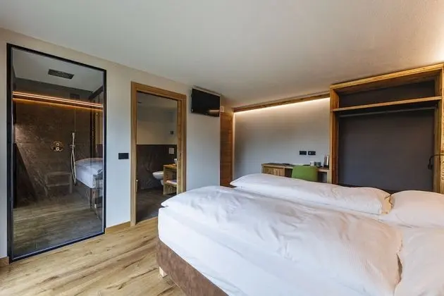 Tek Büyük veya İki Ayrı Yataklı Oda