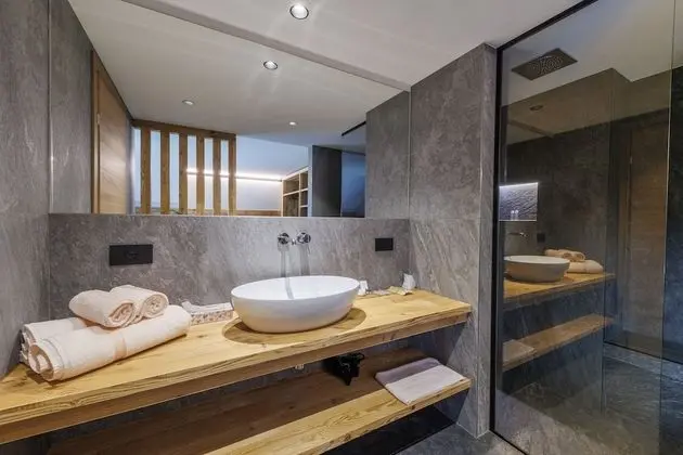 Tek Büyük veya İki Ayrı Yataklı Oda