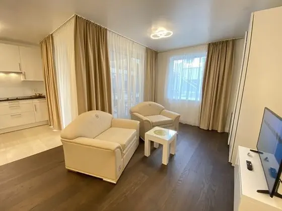 Business Stüdyo, 1 Büyük (Queen) Boy Yatak, Sigara İçilmez, Avlu