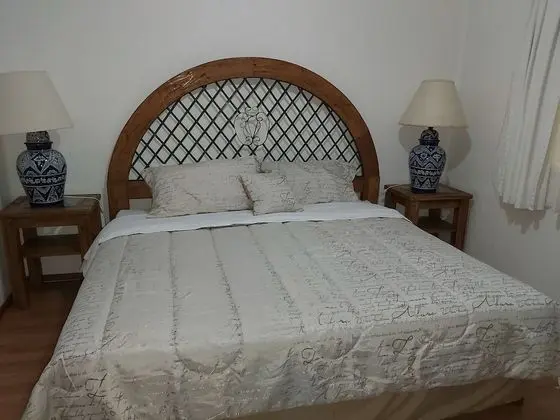 Süit (2 king + 1 Double bed)