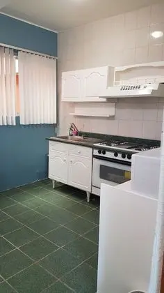 Süit (2 king + 1 Double bed)