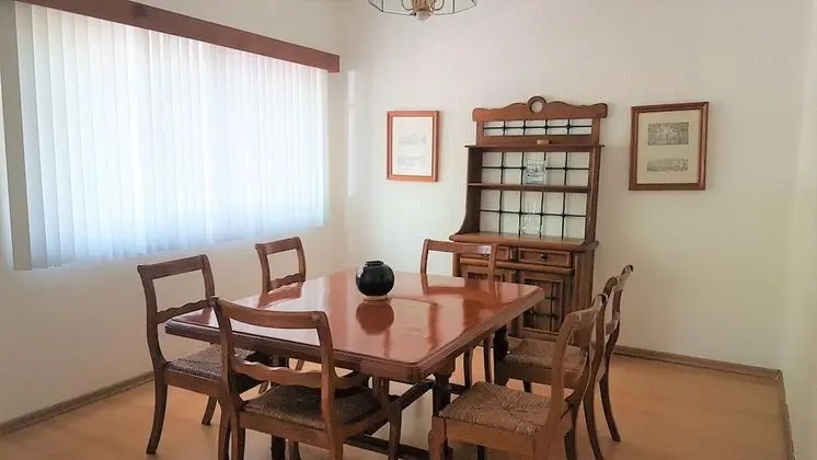 Süit (2 king + 1 Double bed)