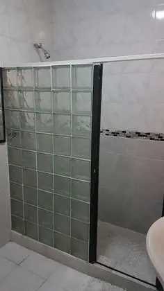 Süit (2 king + 1 Double bed)