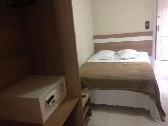 Standard Tek Büyük Yataklı Oda