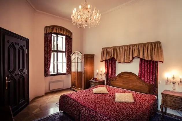 Deluxe Tek Büyük veya İki Ayrı Yataklı Oda (With Spa Access)