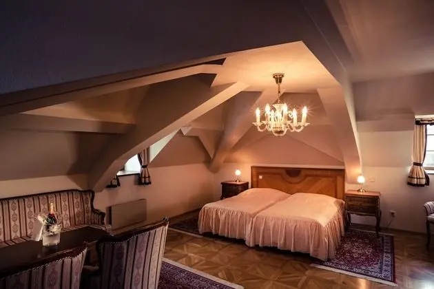 Deluxe Tek Büyük veya İki Ayrı Yataklı Oda (With Spa Access)