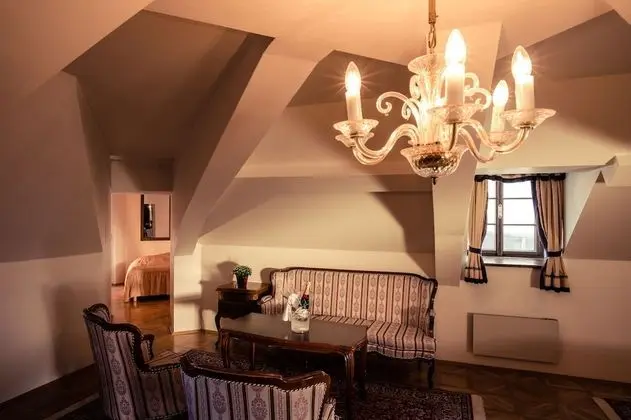 Deluxe Tek Büyük veya İki Ayrı Yataklı Oda (With Spa Access)