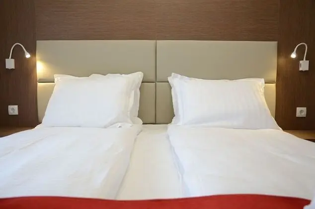 Apartment 21, Balcony, City View